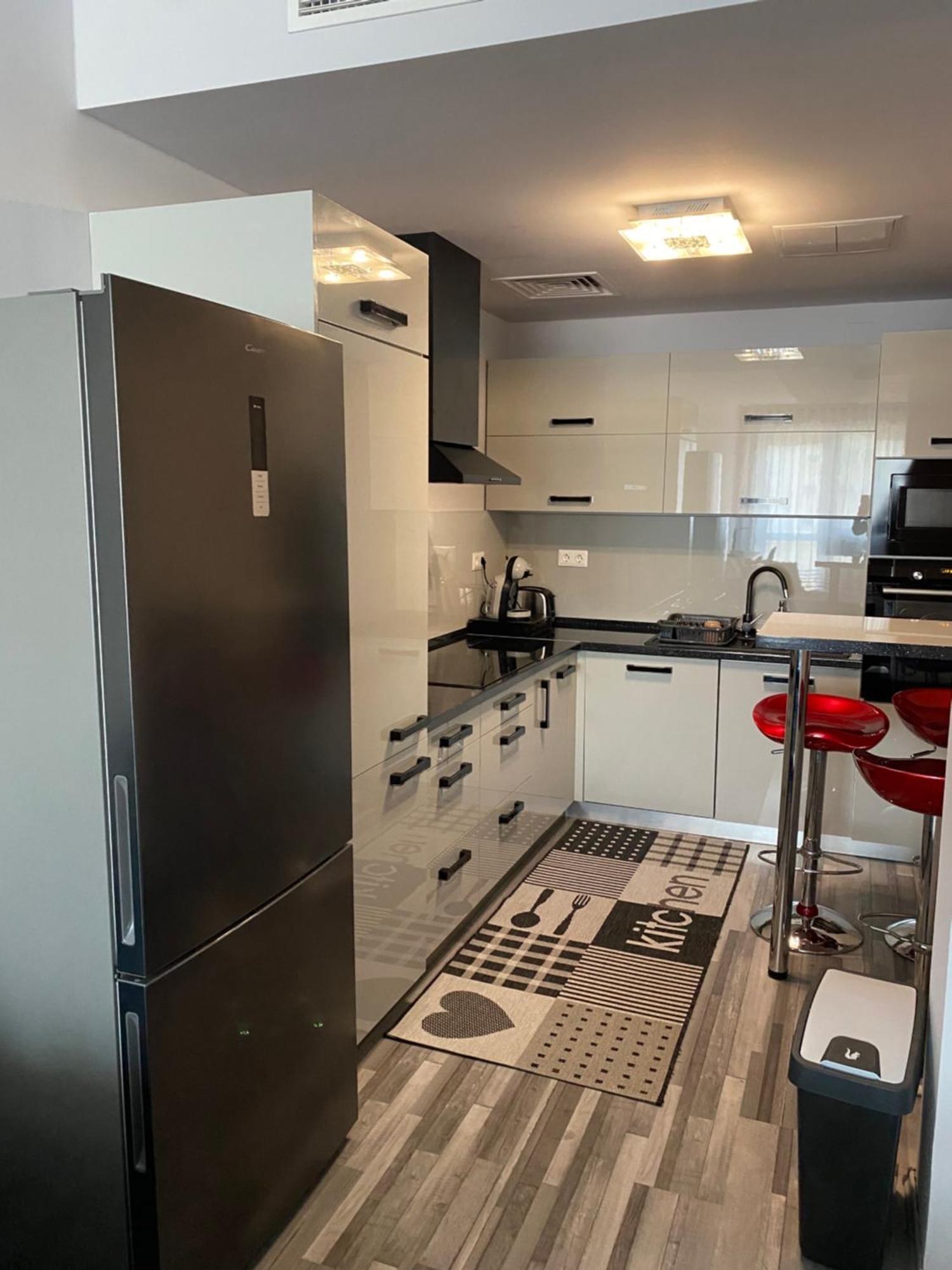 Montana Apartman Miskolc Buitenkant foto